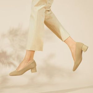 VIVAIA Women’s Size 9.5 US Square-Toe Chunky Heels (Melody) Color: Nude Peach